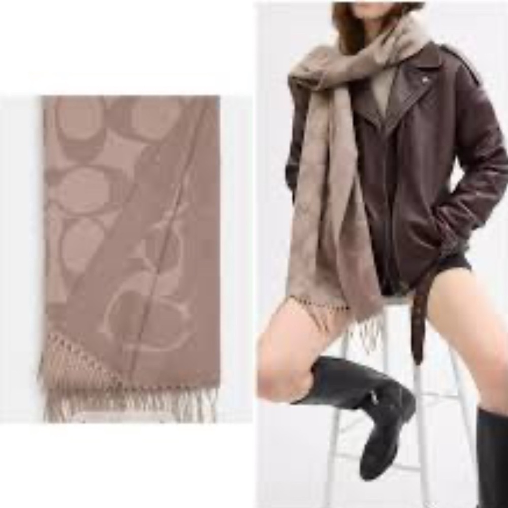 Coach Signature Oversized Muffler